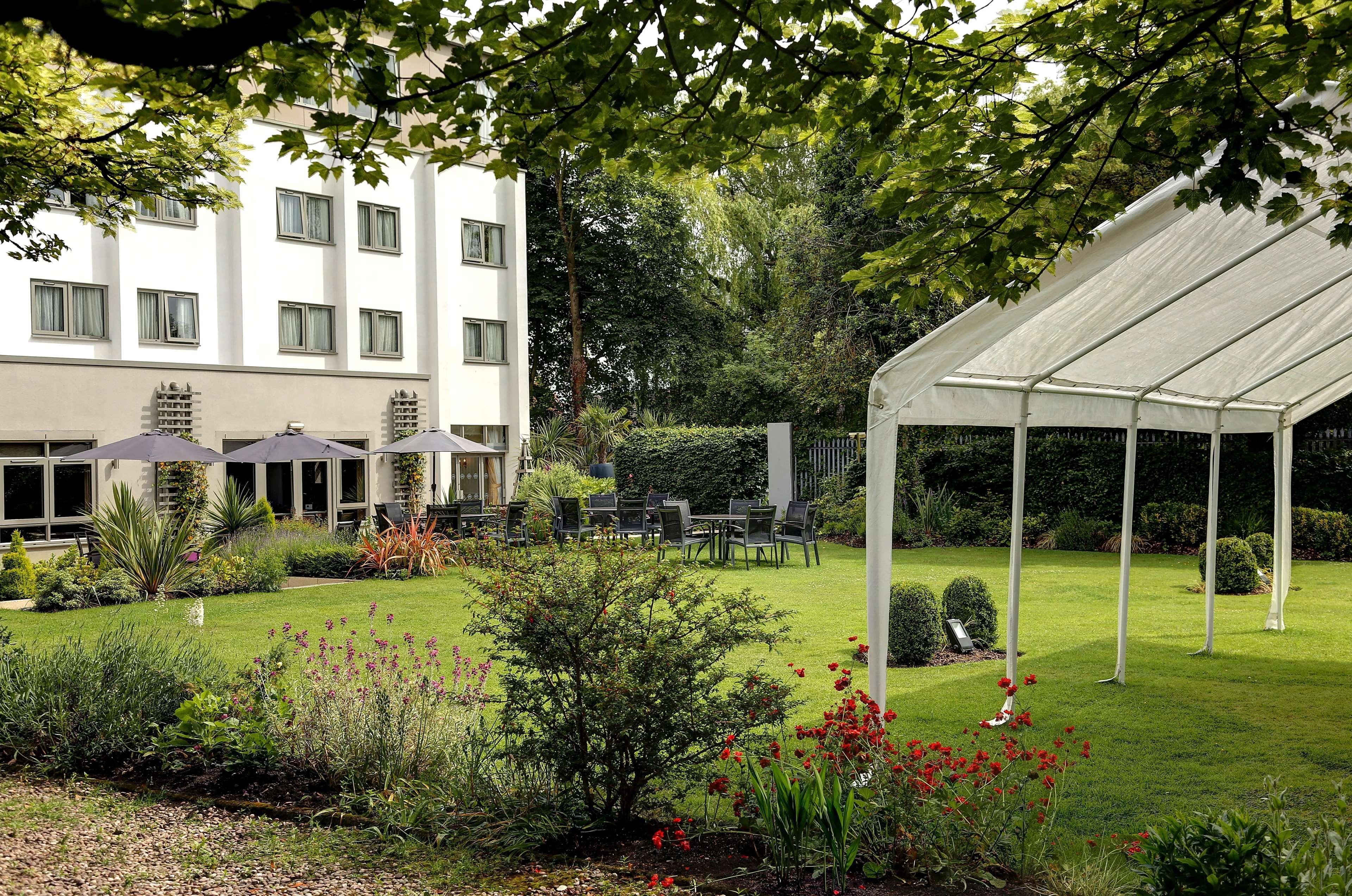 Best Western Plus Pinewood Manchester Airport-Wilmslow Hotel Esterno foto