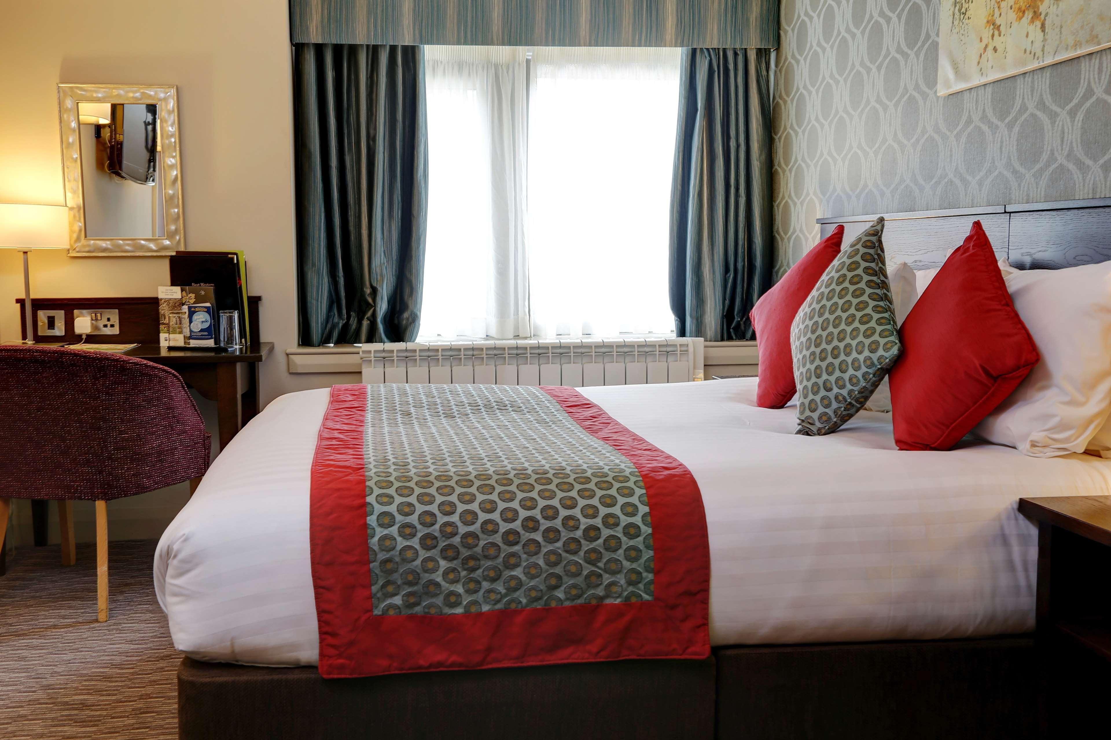 Best Western Plus Pinewood Manchester Airport-Wilmslow Hotel Esterno foto