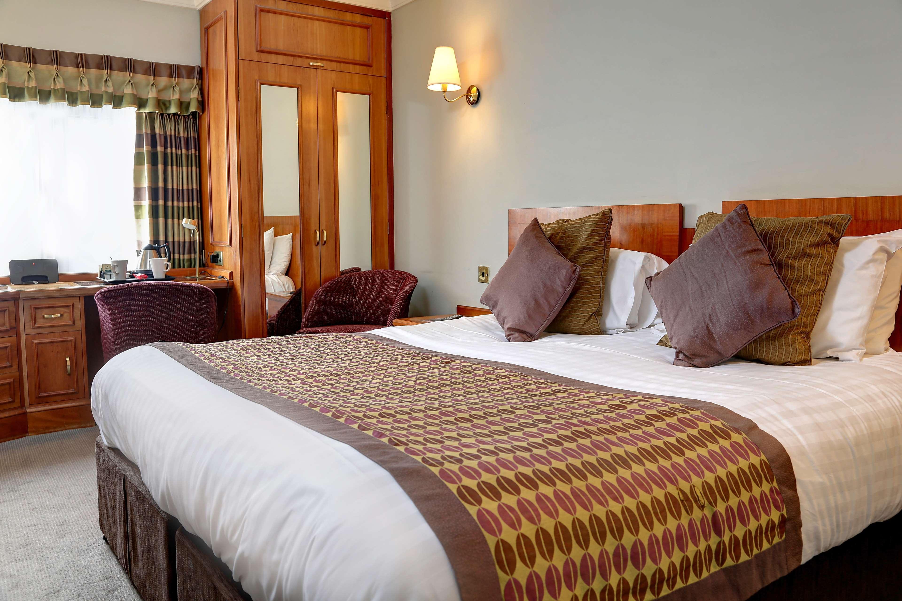 Best Western Plus Pinewood Manchester Airport-Wilmslow Hotel Esterno foto