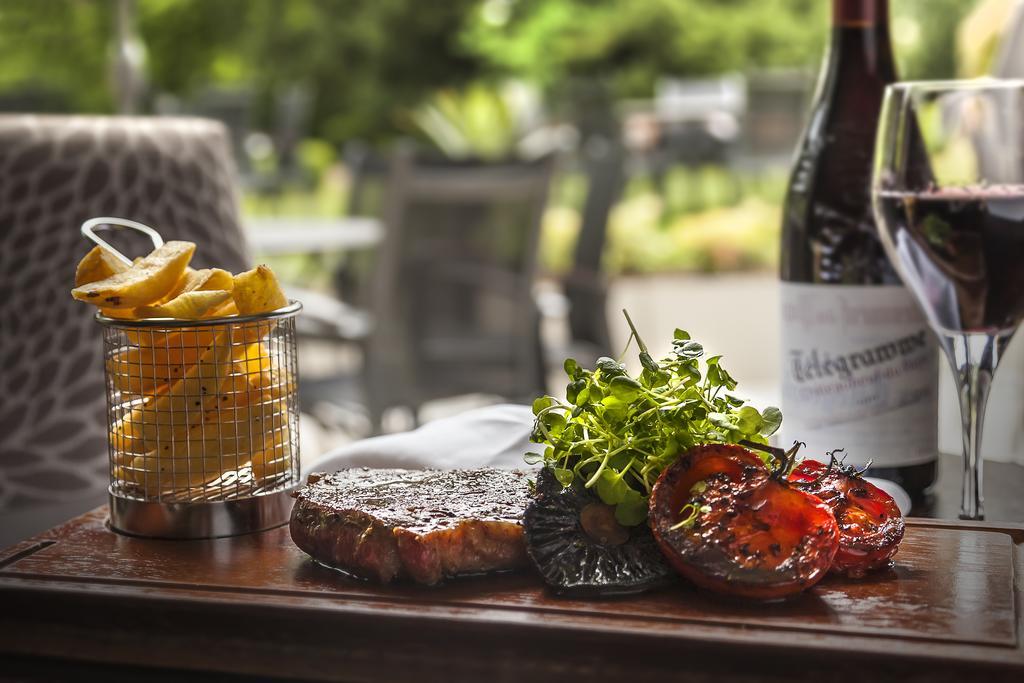 Best Western Plus Pinewood Manchester Airport-Wilmslow Hotel Esterno foto