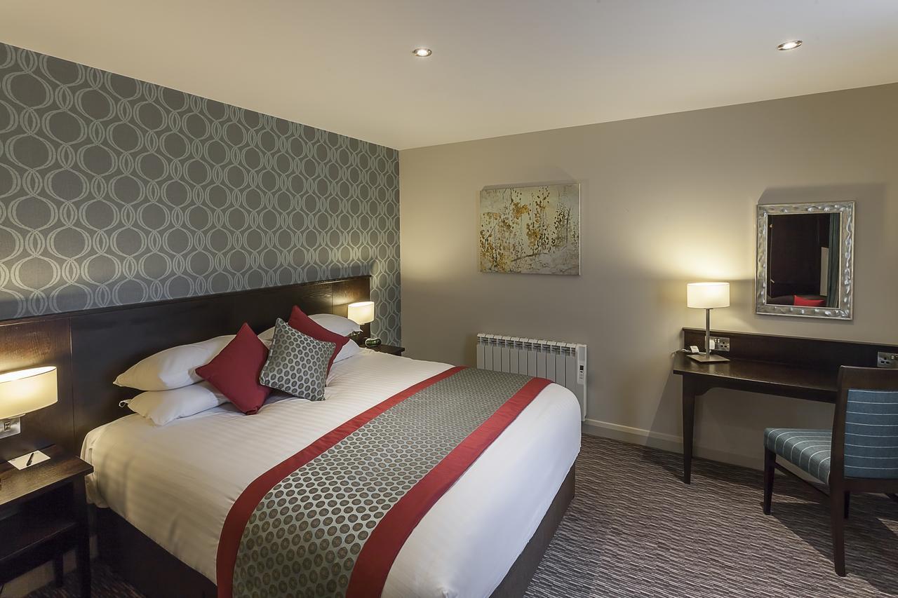 Best Western Plus Pinewood Manchester Airport-Wilmslow Hotel Esterno foto